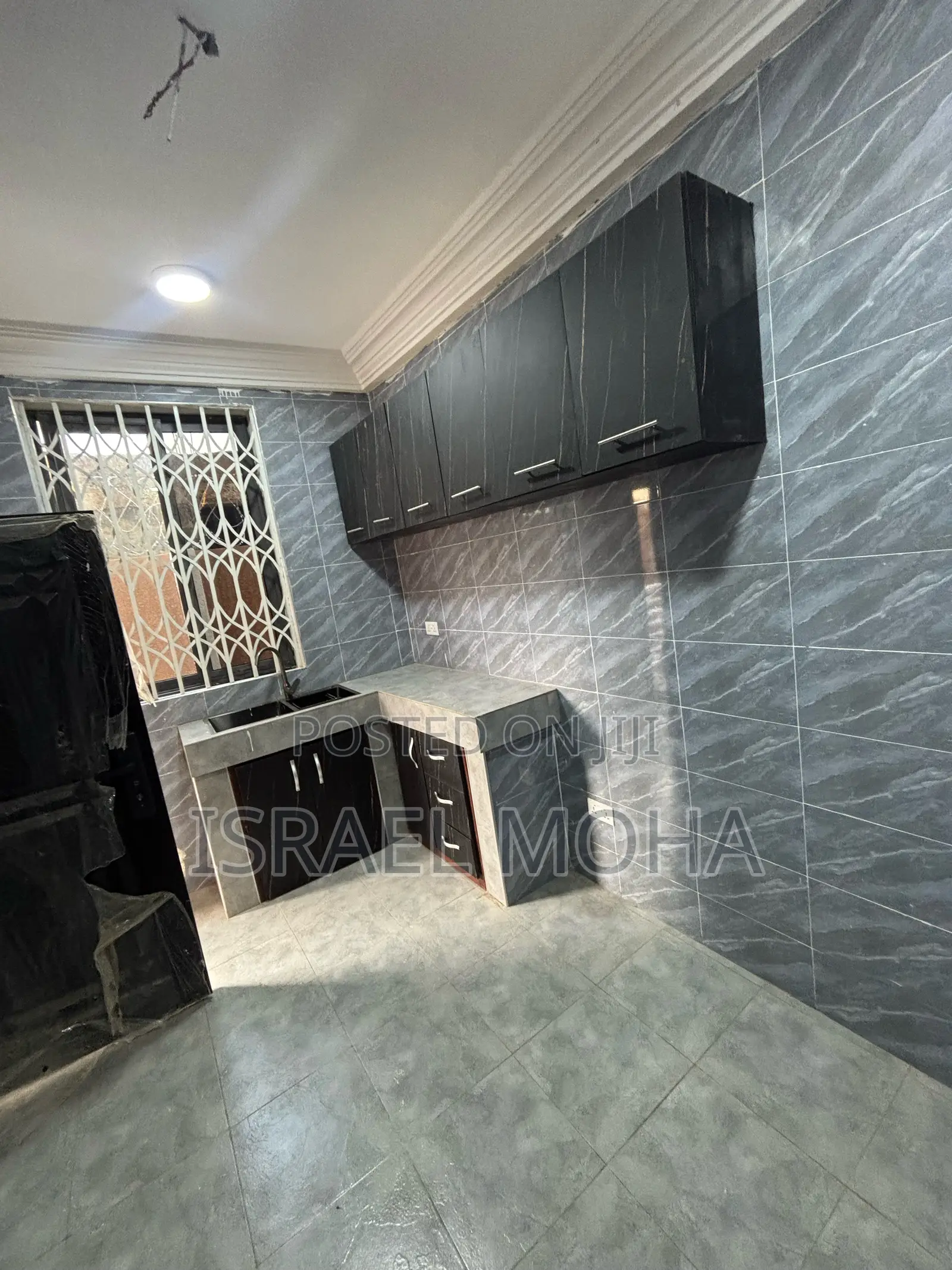 2bdrm Apartment in Amrahia, Adenta for rent