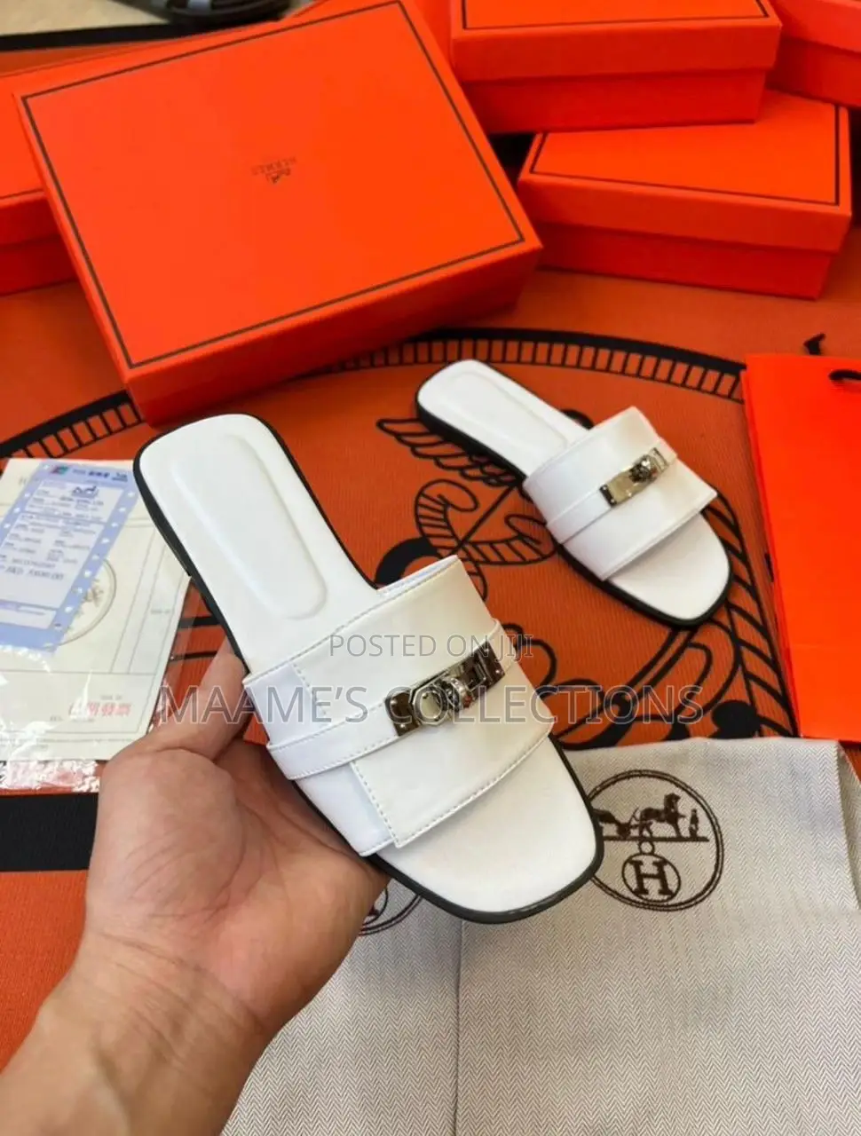 Hermes Women Sandals / Slippers ( in a Box)