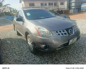 Photo - Nissan Rogue 2013 Gray