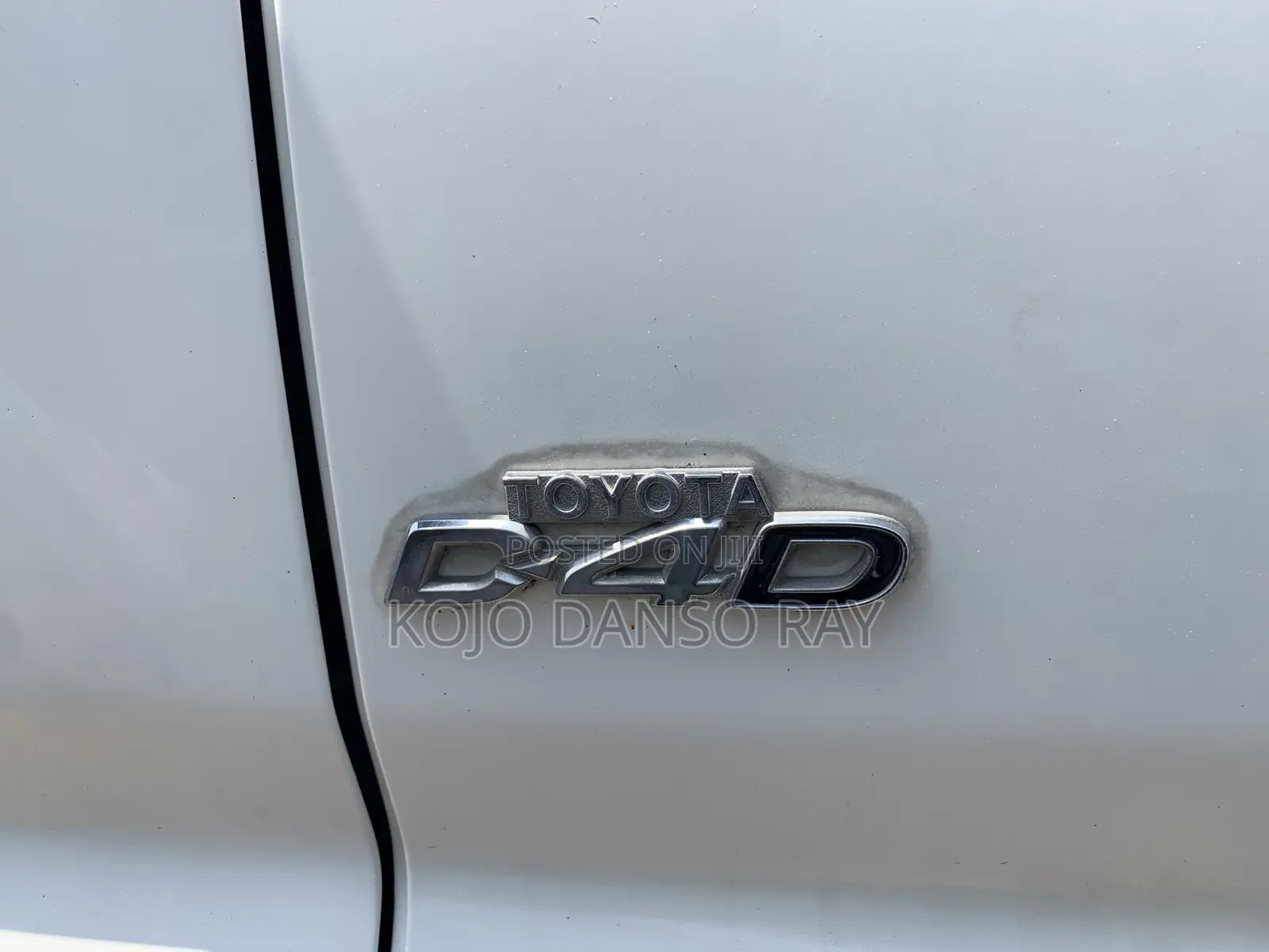 Toyota HiAce 2002 White