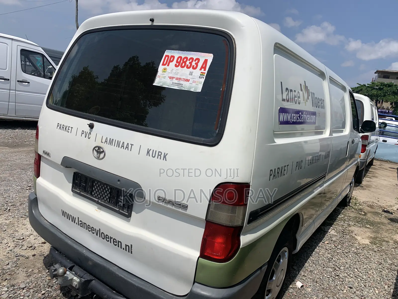Toyota HiAce 2002 White