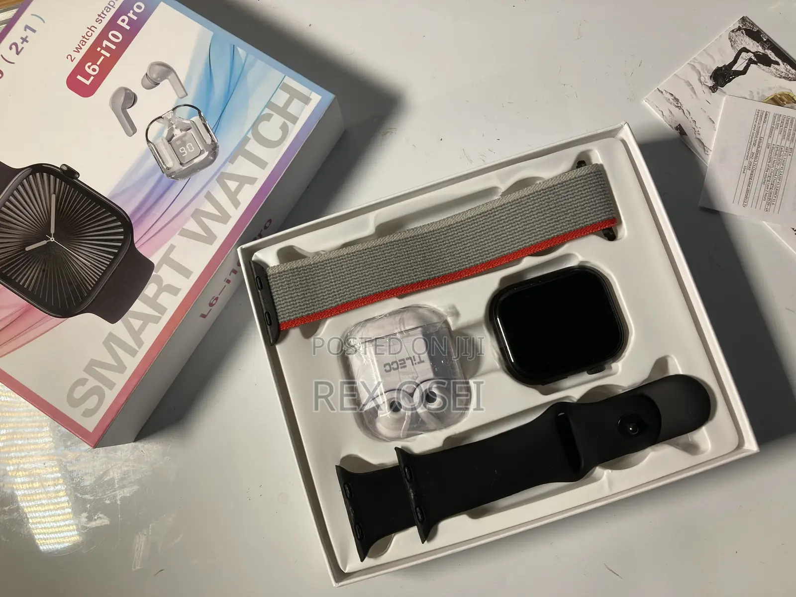 Smart Watch Plus Earbuds for Calling
