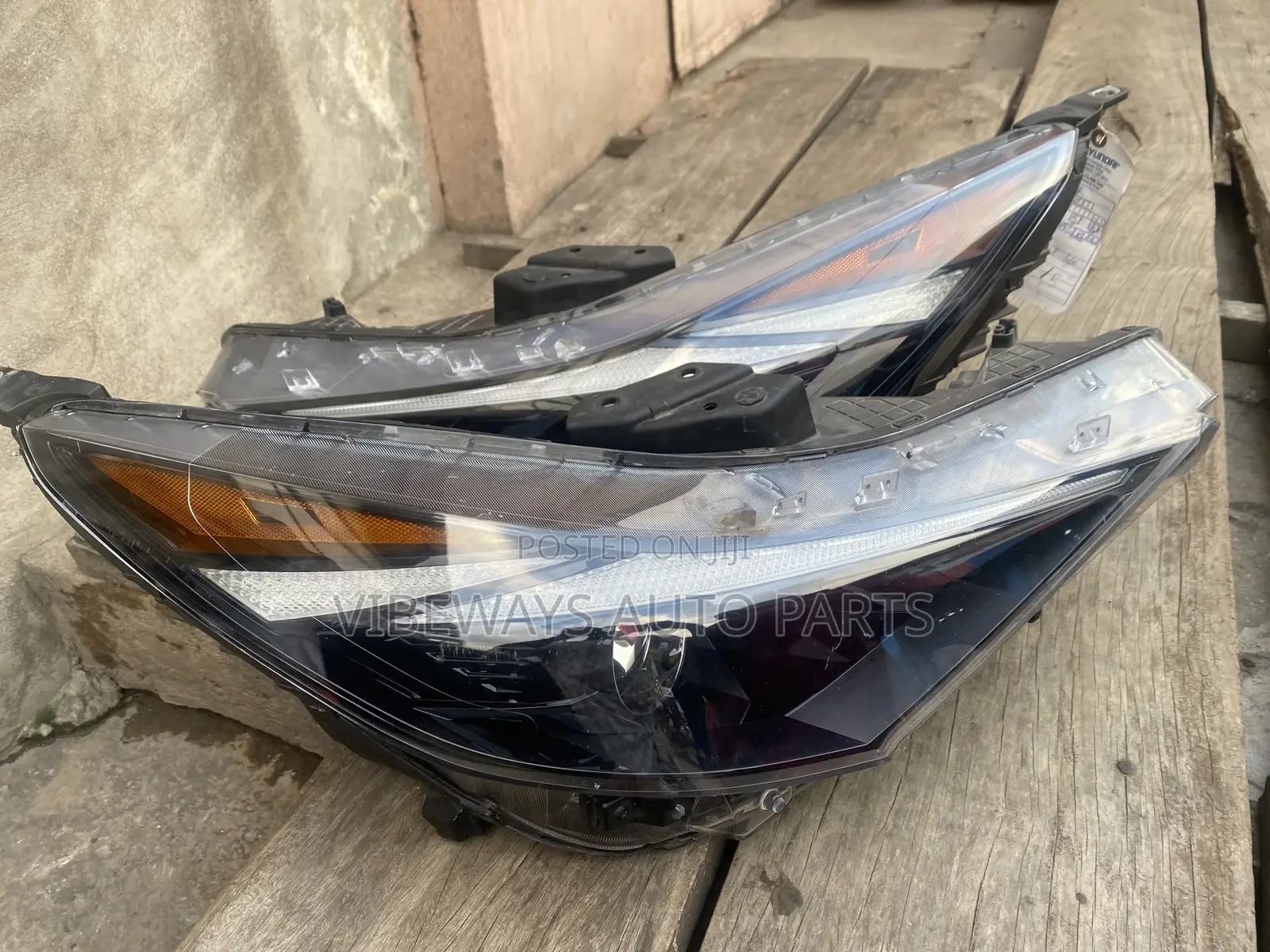 Hyundai Elentra 2021-2023 Original Headlights Used