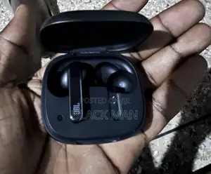 Photo - JBL Live Pro 2