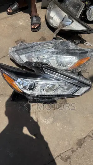 Nissan Altima Headlight 2014,2015,2016,2017,2018,2019