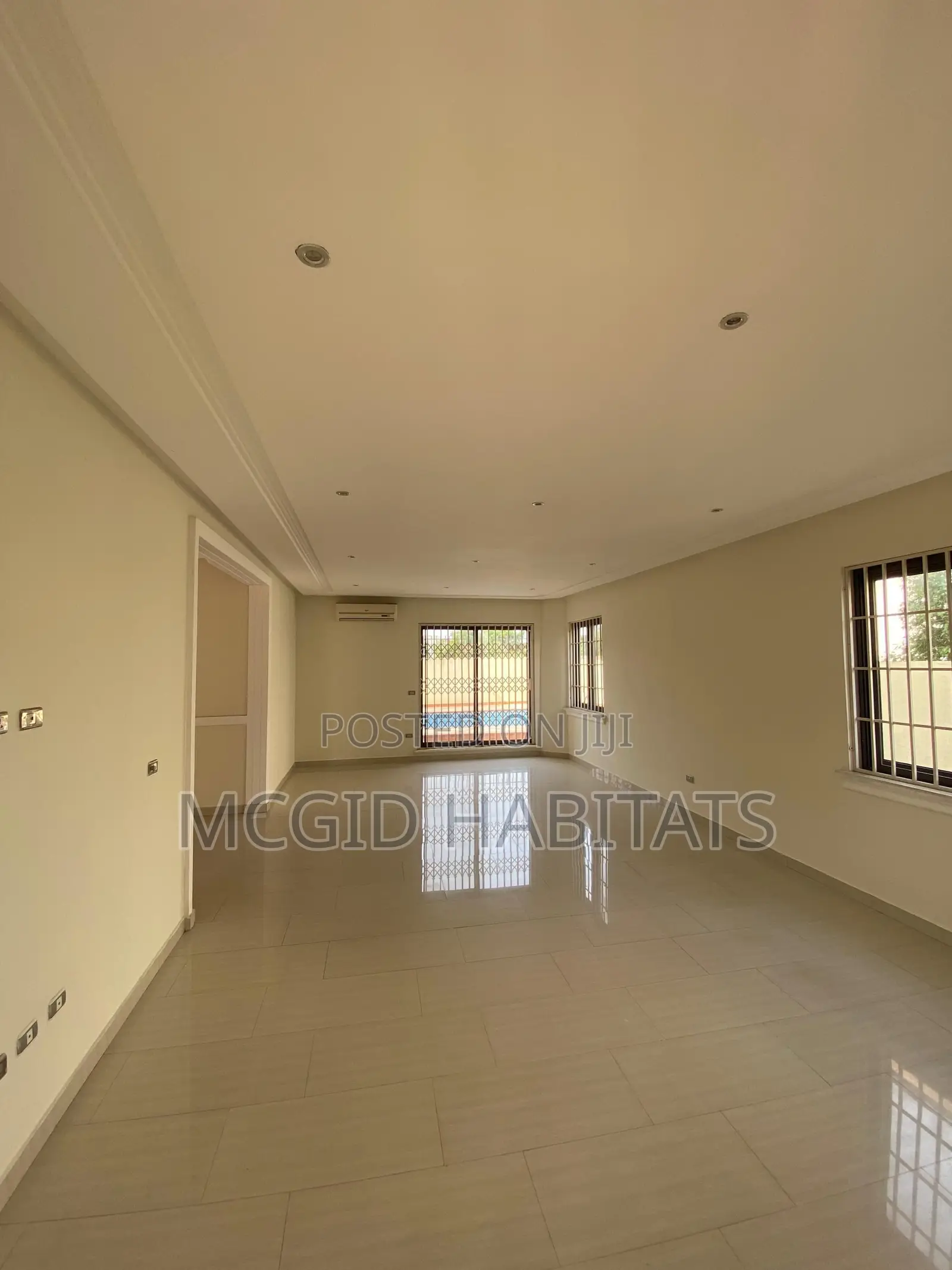 5bdrm House in East Legon for sale