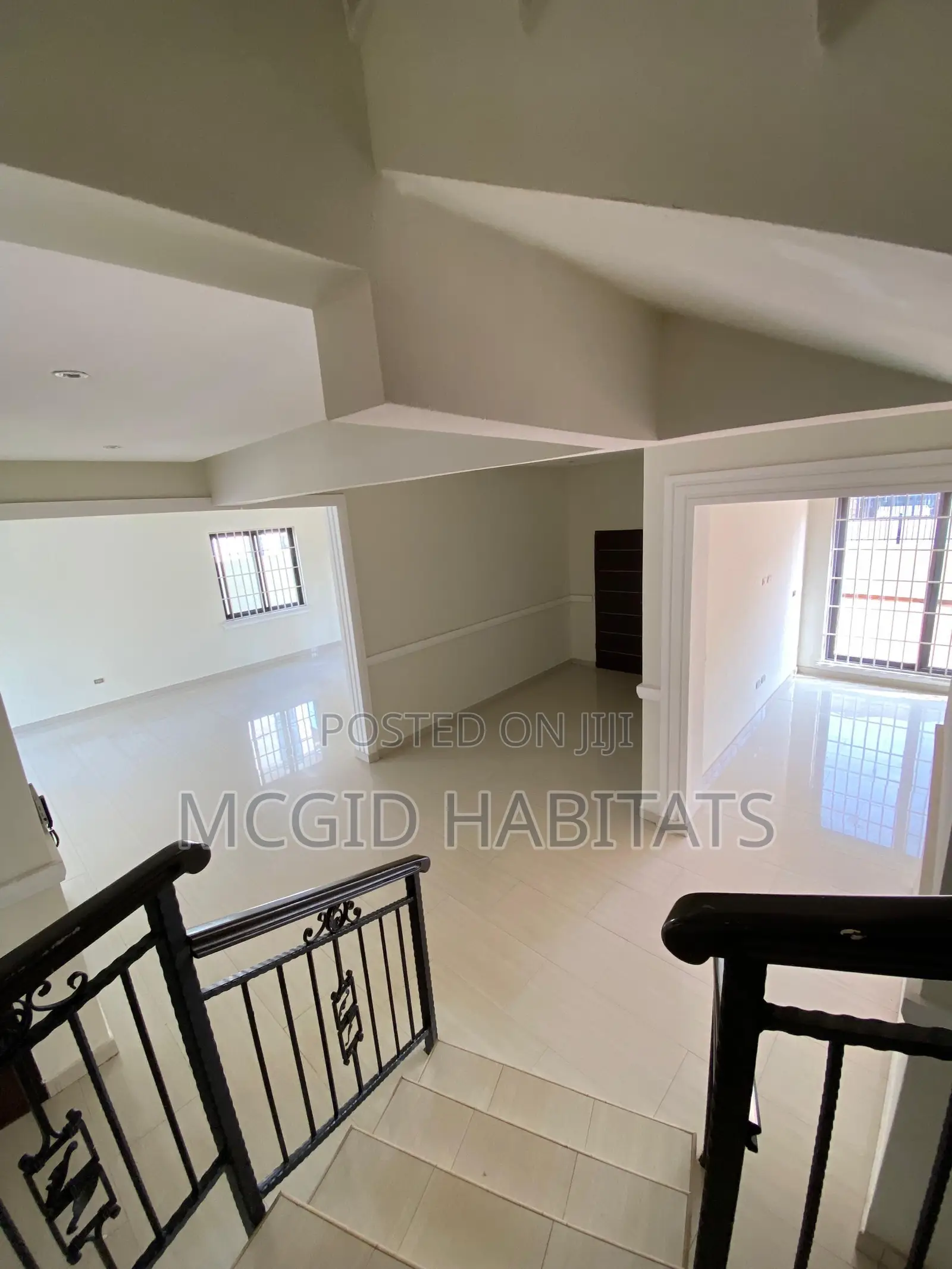 5bdrm House in East Legon for sale