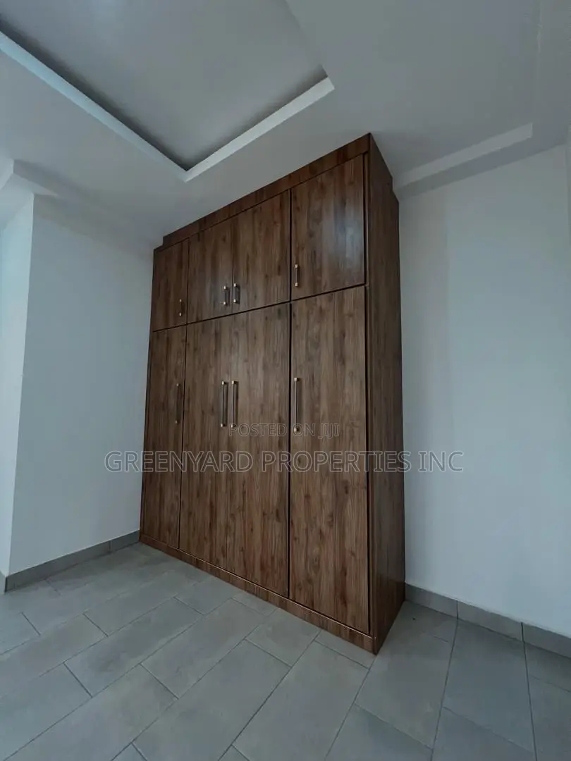 4bdrm House in Adenta for sale