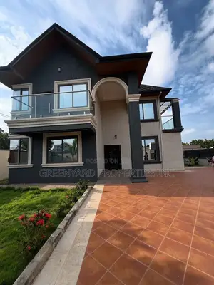4bdrm House in Adenta for sale