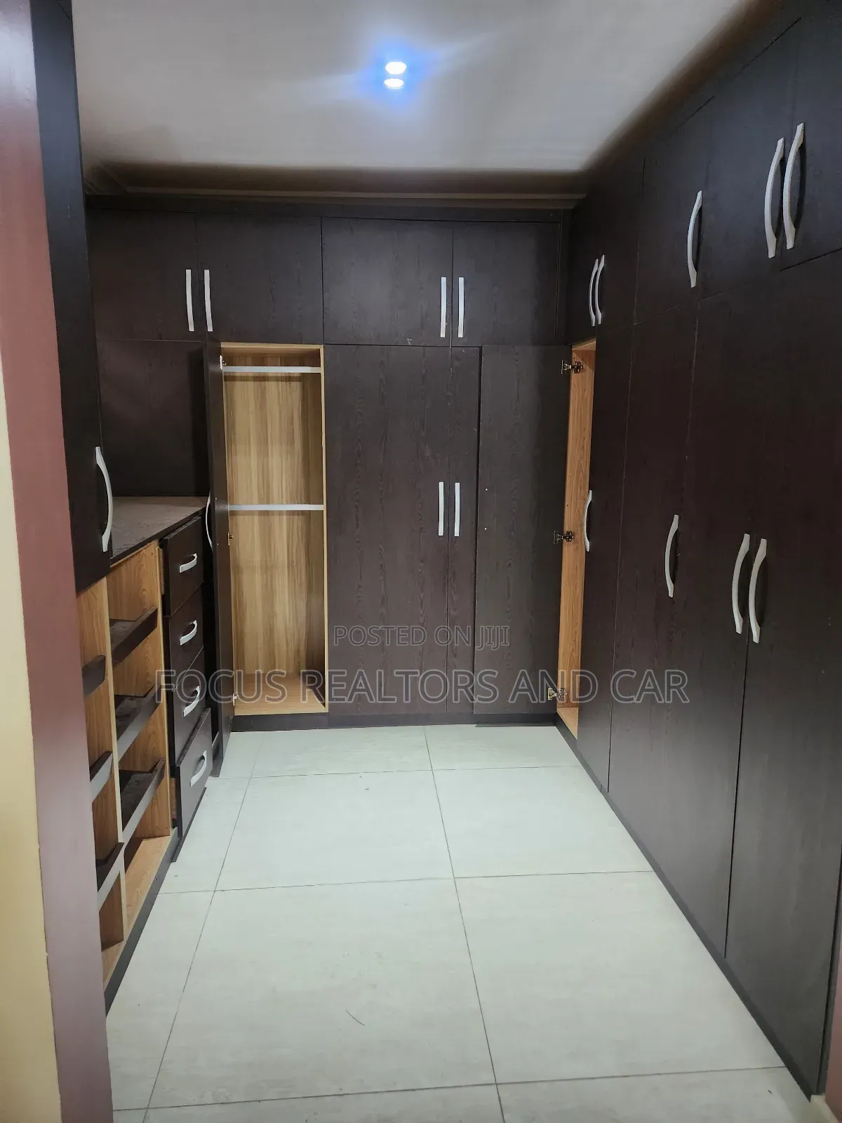 4bdrm House in Tema Metropolitan for sale