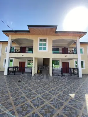 12bdrm Apartment in Community 18, Lashibi for sale