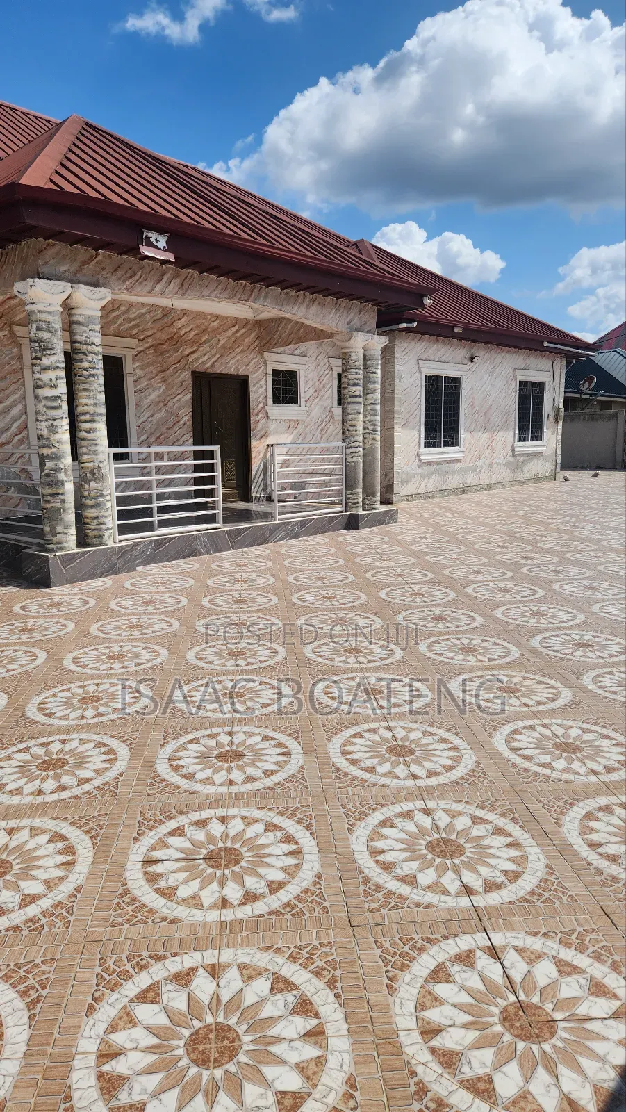 5bdrm House in Happy Street Estate, Ejisu-Juaben Municipal for sale