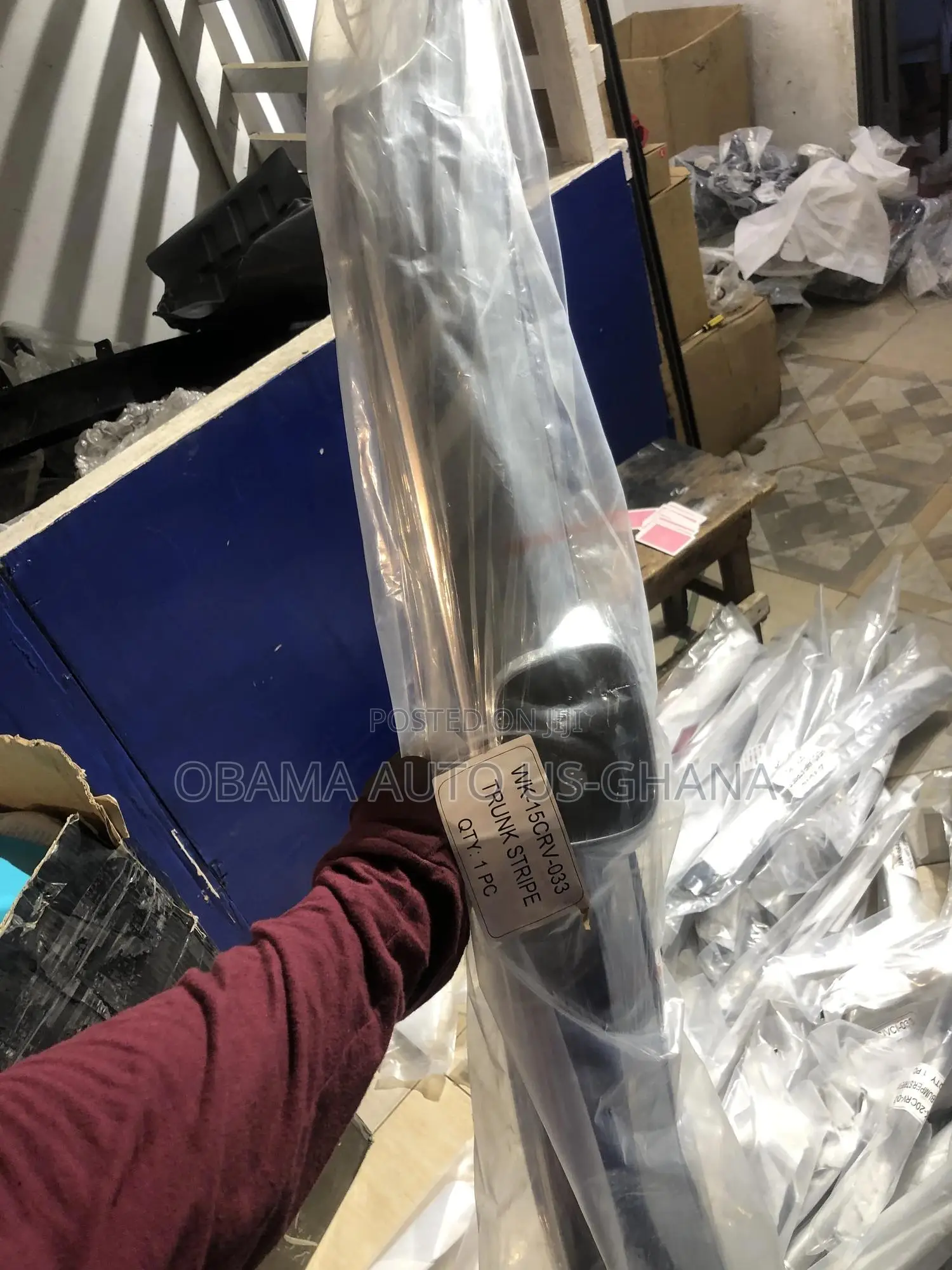 CRV 2017 2018 2019 2020 2021 2022 Back Boot/Trunk Chrome Shinning