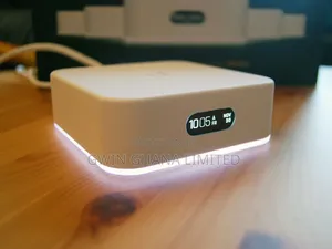 Photo - Ubiquiti Amplifi Dual Band Gigabit Wi-Fi Router,Mesh.