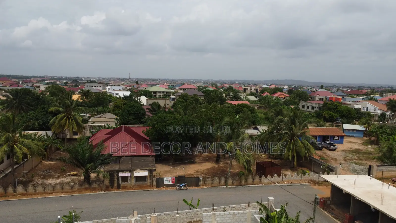 5bdrm House in Bee Decor & Homes, Abokobi for sale