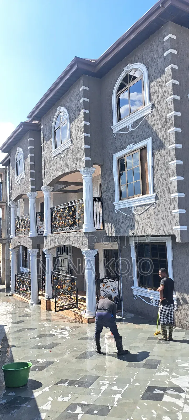 2bdrm Apartment in Atonsu Esreso 1Yr, Kumasi Metropolitan for rent