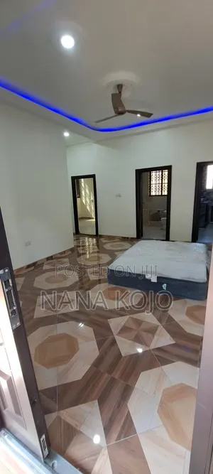 2bdrm Apartment in Atonsu Esreso 1Yr, Kumasi Metropolitan for rent