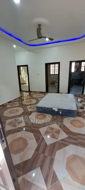 2bdrm Apartment in Atonsu Esreso 1Yr, Kumasi Metropolitan for rent