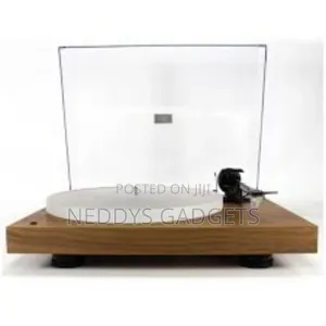 Pro-Ject X1b Highend Turntable
