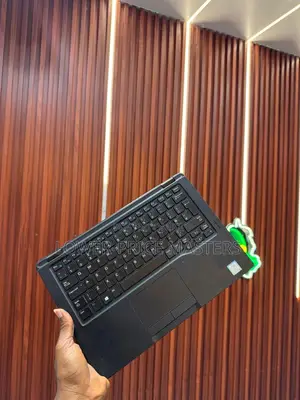 New Laptop Dell Latitude 7390 8GB Intel Core I5 SSD 256GB