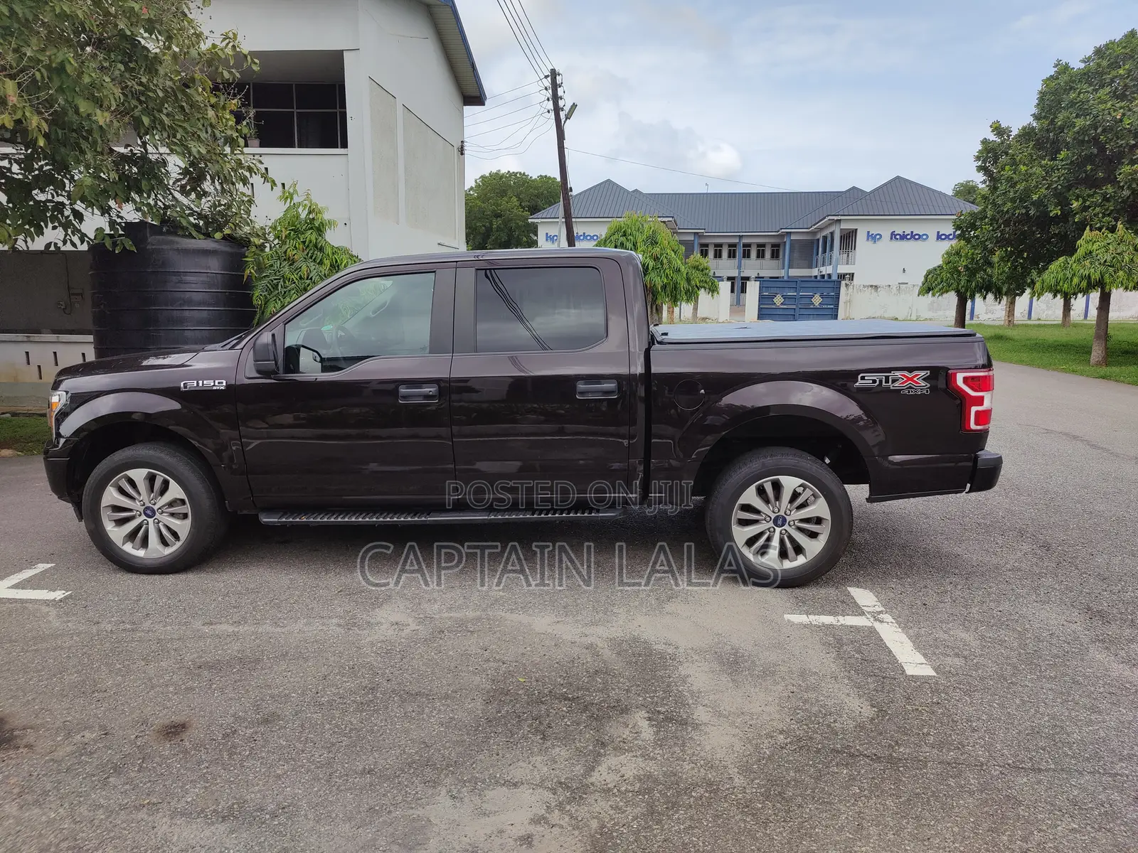 Ford F-150 Lariat 4x4 SuperCrew Cab Styleside 5.5 ft. box 145 in. WB
