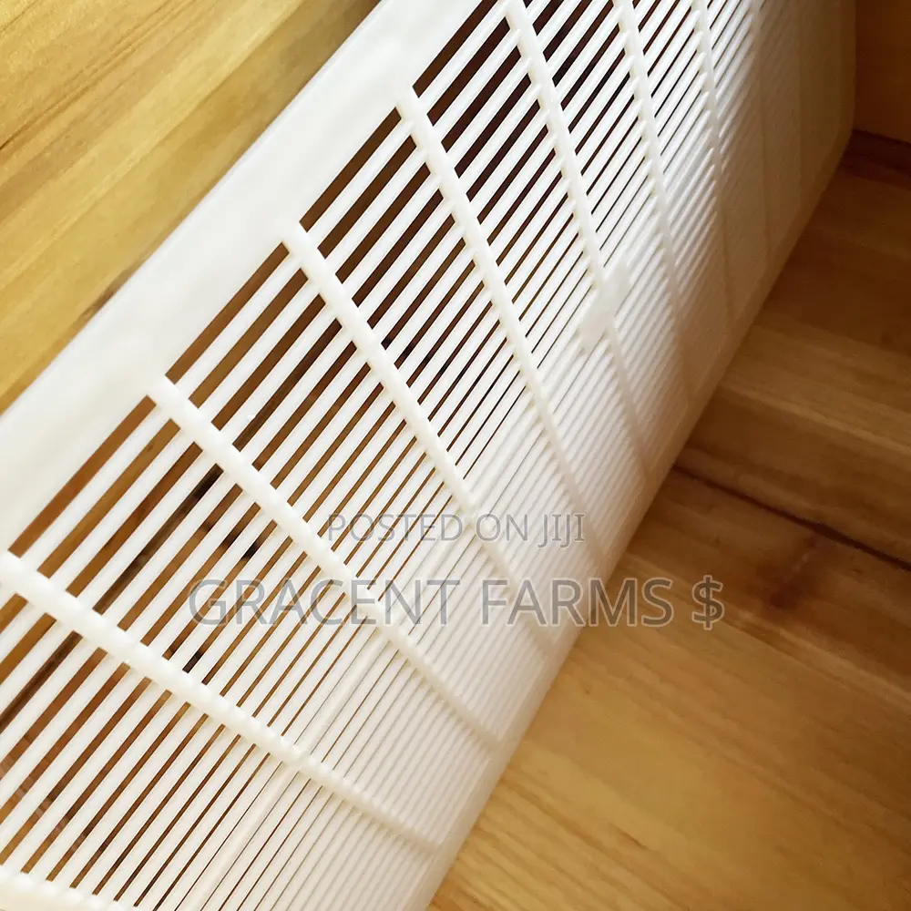 Vertical Queen Excluder Grill