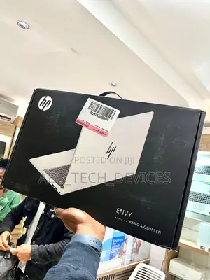 New Laptop HP Envy 14 8GB Intel Core i5 SSD 512GB