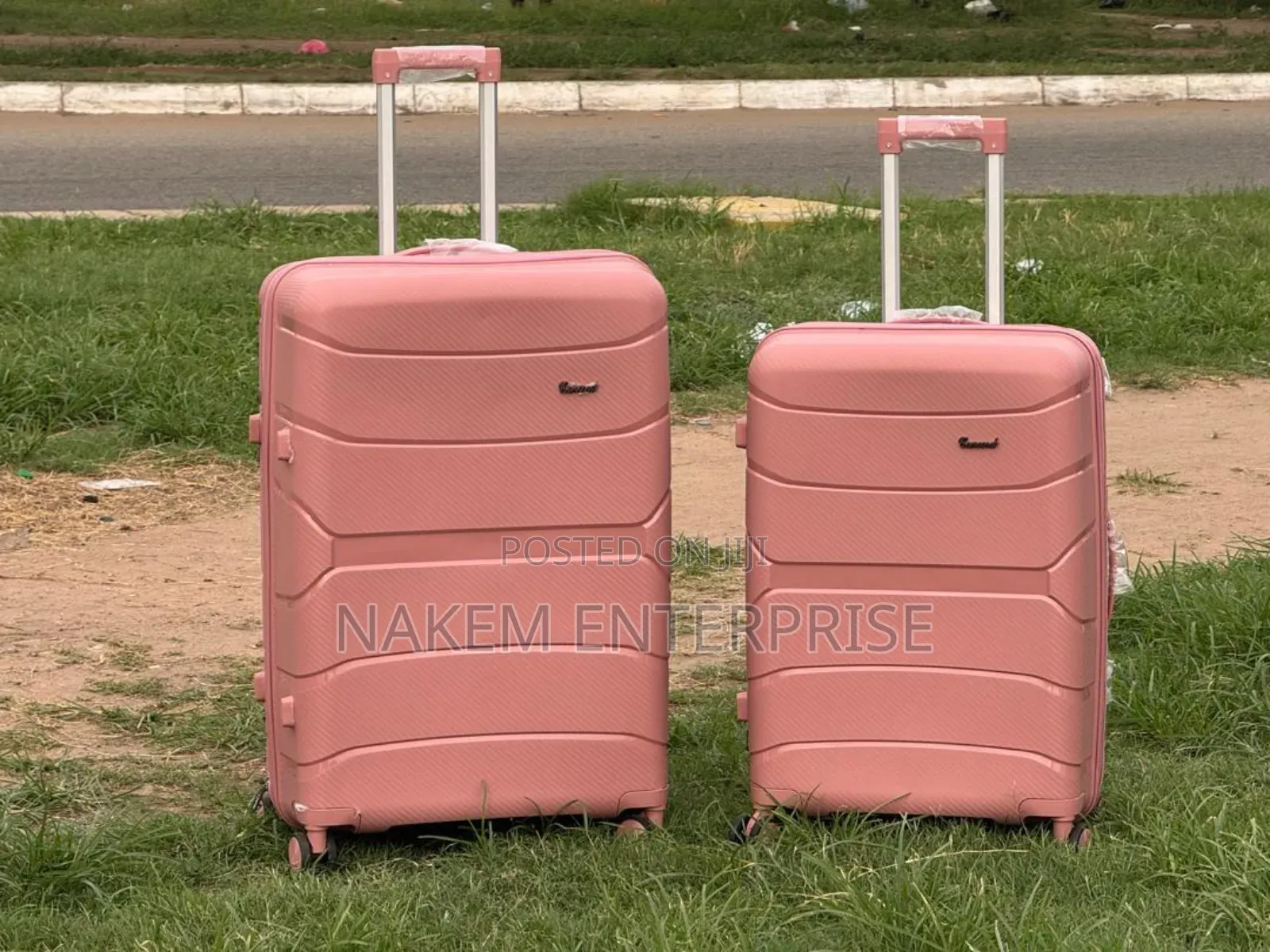 Large and Medium Size Trolling Travelling Luggage at Nakem Ent