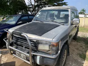 Photo - Mitsubishi Pajero 2.5 D Sport 1999 Silver