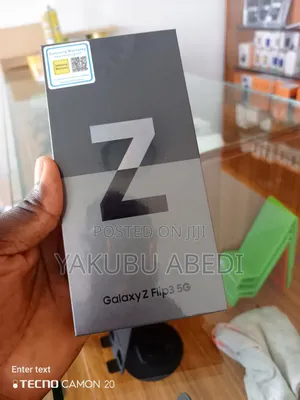 New Samsung Galaxy Z Flip3 5G 256 GB Black