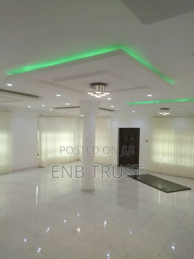 5bdrm House in Kasoa Old Barrier, Toll Booth for sale
