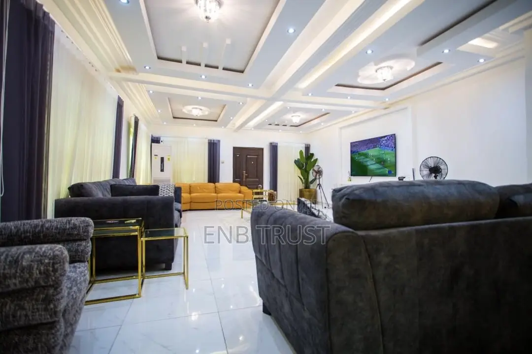 5bdrm House in Kasoa Old Barrier, Toll Booth for sale