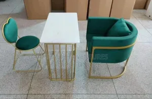 Nails Salon Table and Chairs Green Color