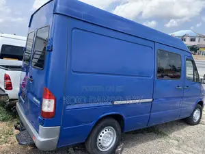 Mercedes-Benz Sprinter 1999 Blue