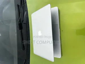 Laptop Apple MacBook 2012 8GB Intel Core I5 HDD 500GB