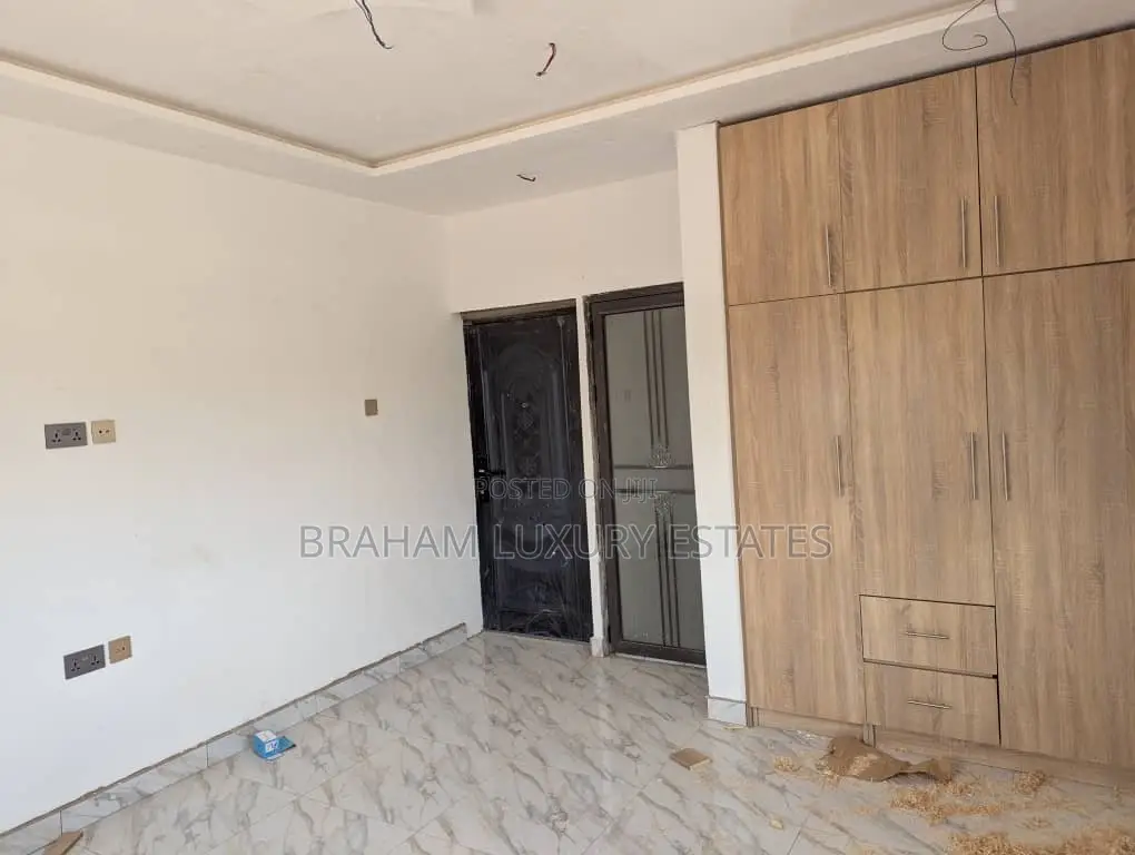 2bdrm Apartment in Braham Luxury, Achimota for rent
