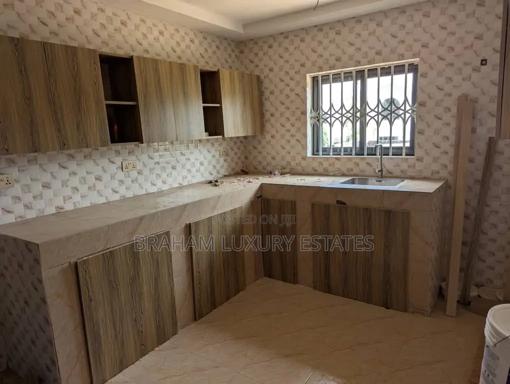 2bdrm Apartment in Braham Luxury, Achimota for rent