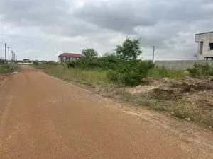 1plot for Sale at Tema Com24