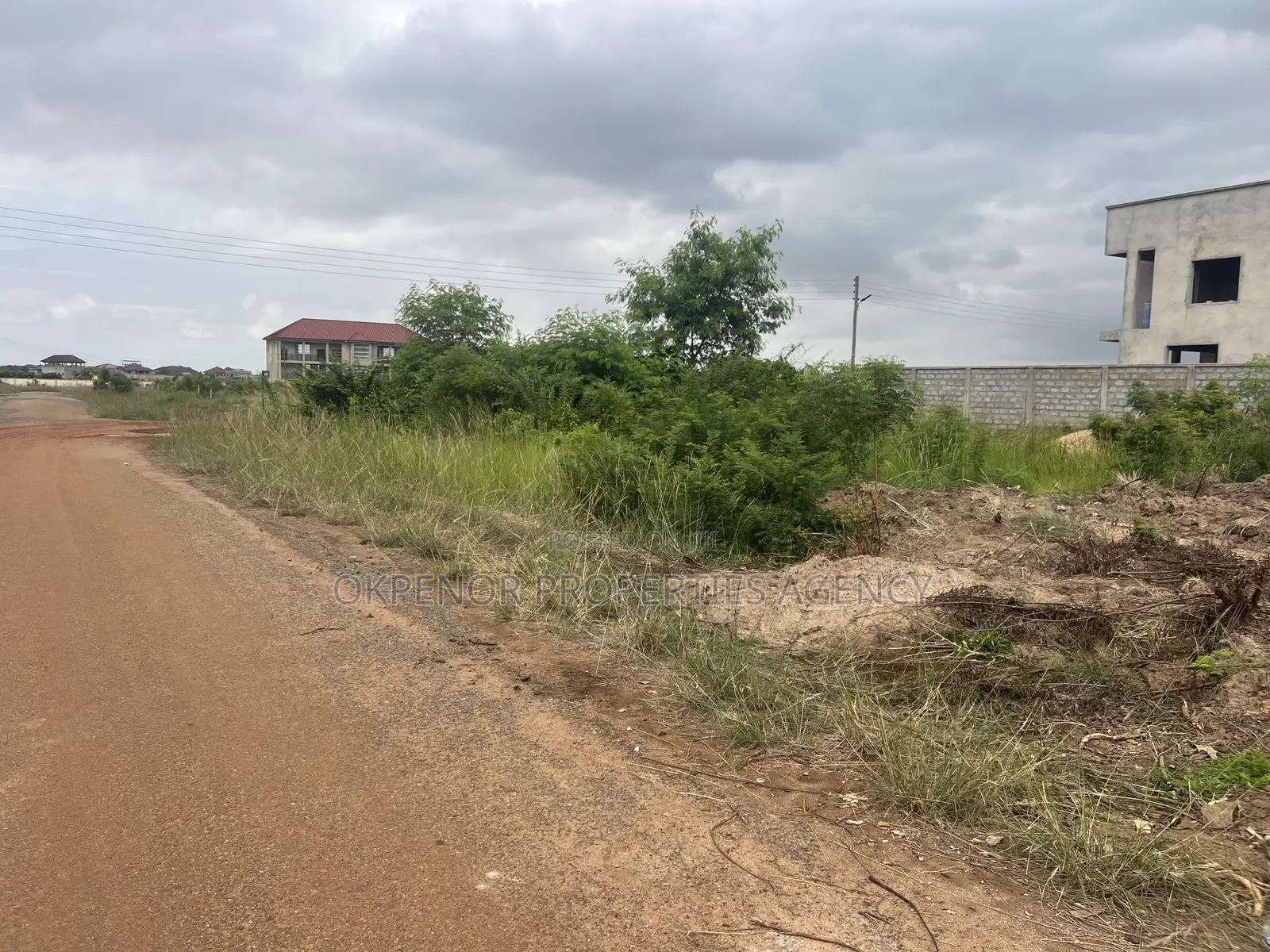 1plot for Sale at Tema Com24