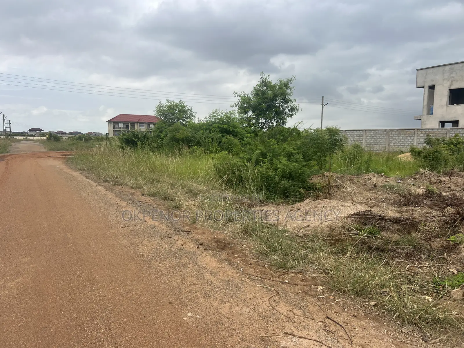 1plot for Sale at Tema Com24