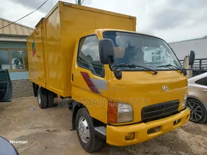Hyundai Mighty Box