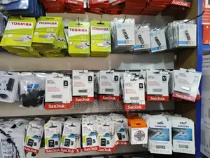 Memory Card / Pen Drive
