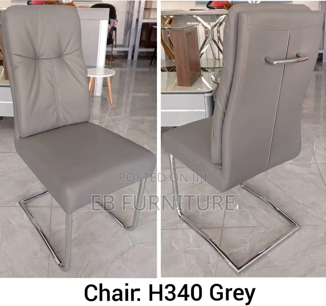 Visitors / Pastors Chair