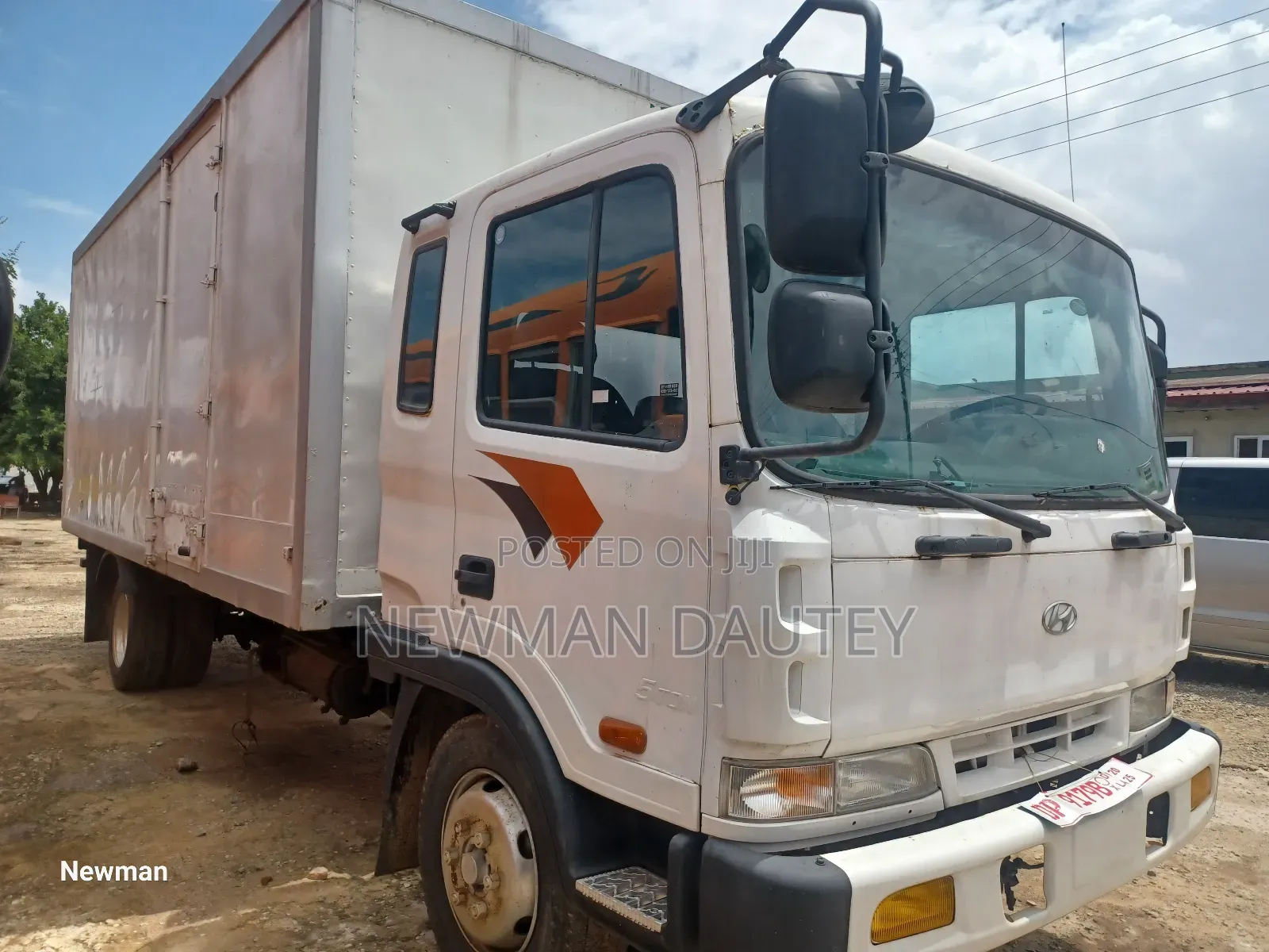 Hyundai 5 Ton Container