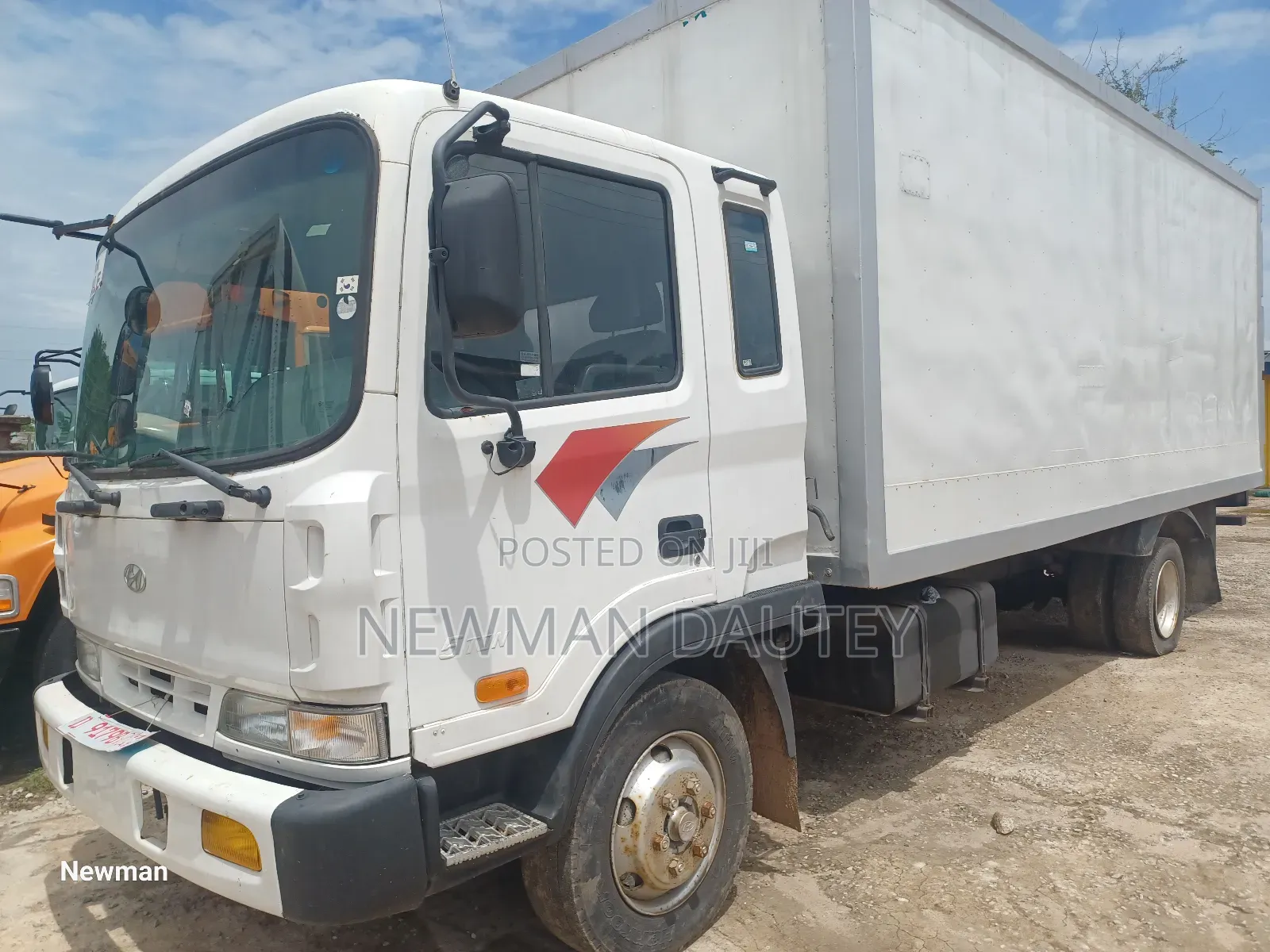 Hyundai 5 Ton Container