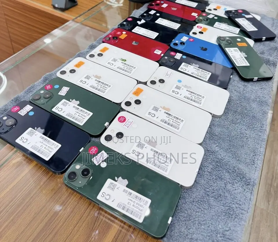 Apple iPhone 13 128 GB