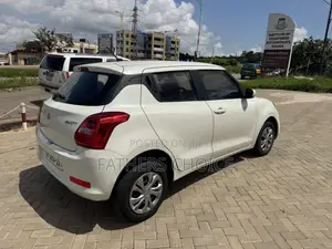Suzuki Swift RS 2023 White