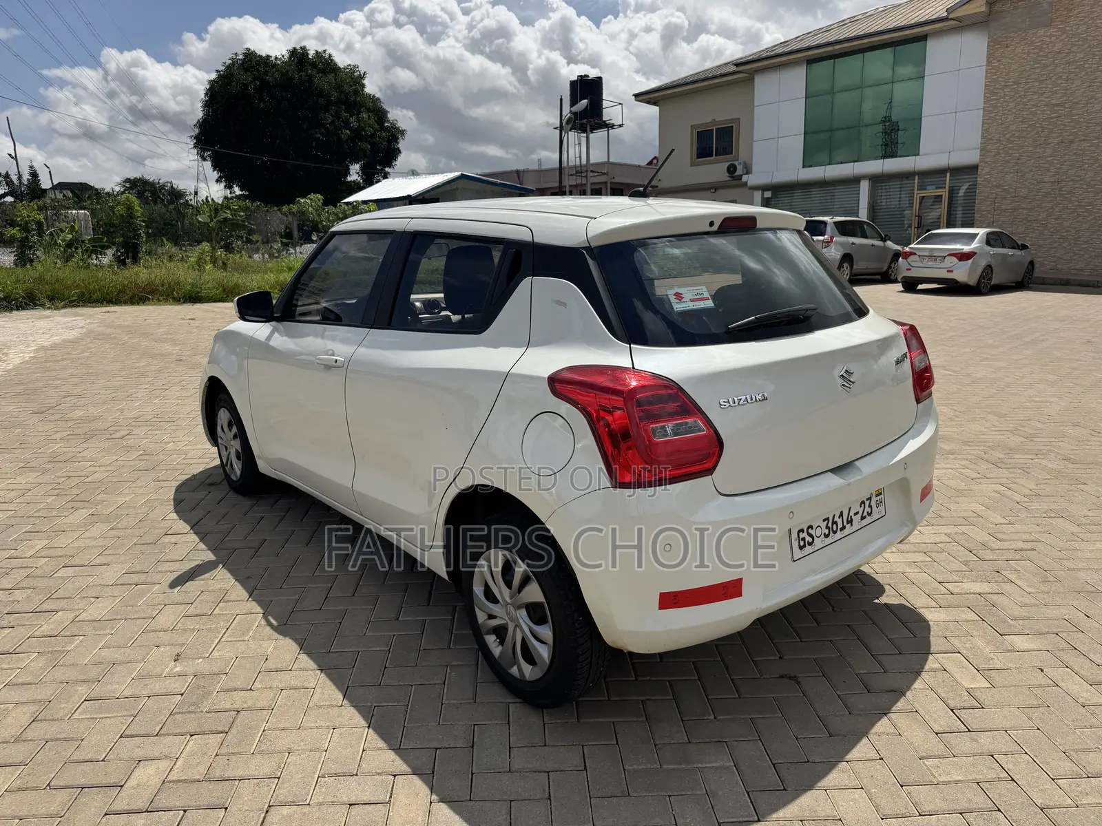 Suzuki Swift RS 2023 White