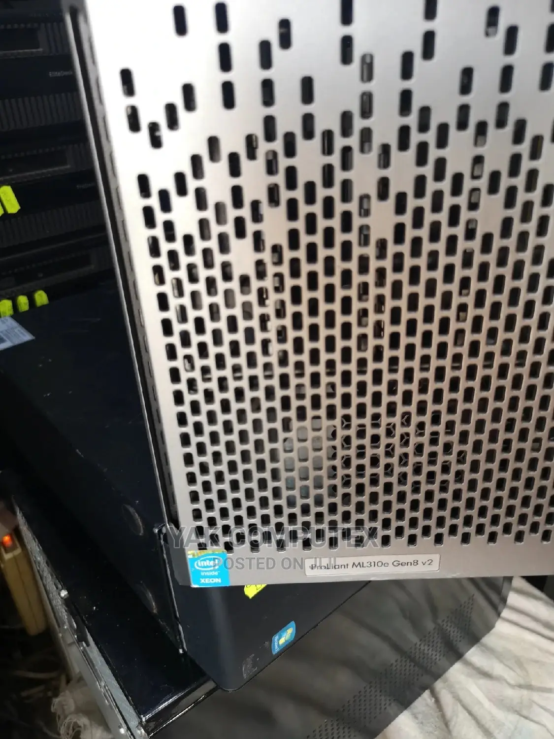 Desktop Computer HP 12GB Intel Xeon HDD 1T