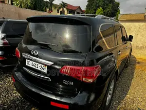 Photo - Infiniti QX56 2012 Black
